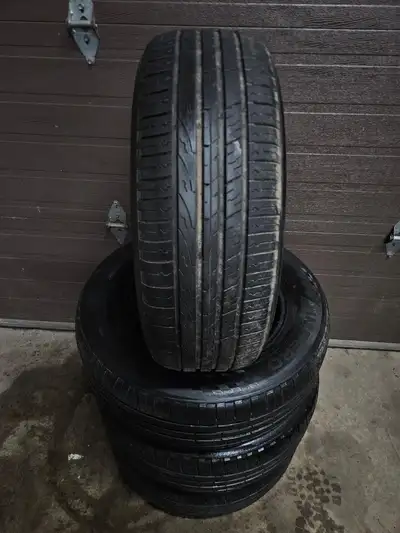 Nice set of Zeta Impero all seson tires. 225/65/17 6/32nd tread remaining #3736