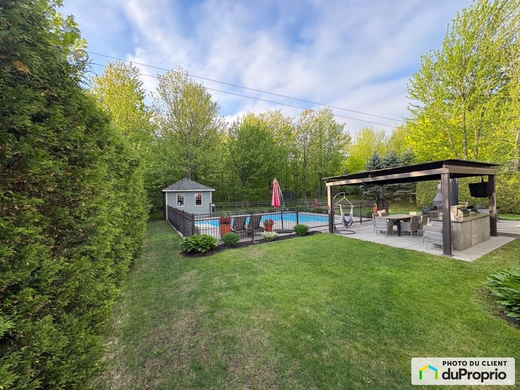 $899,000 - 2 Storey for sale in Victoriaville — photo 2