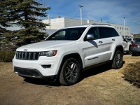 Stock#: 250598BThe 2018 Jeep Grand Cherokee is a mid-size SUV that blends on-road comfort with off-r... (image 4)
