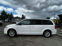 The 2015 Dodge Grand Caravan SXT is a versatile minivan designed to deliver family-friendly comfort,... (image 1)