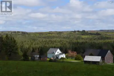 This beautifully restored home with glorious panoramic views of the countryside is situated on 20 ac...