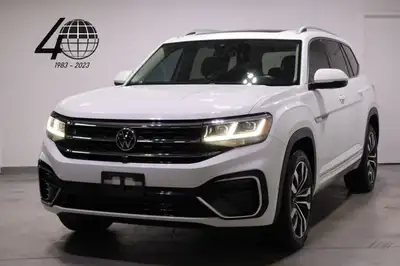 World Fine Cars Our 2021 Volkswagen Atlas R-Line is a stylish and versatile midsize SUV with three r...
