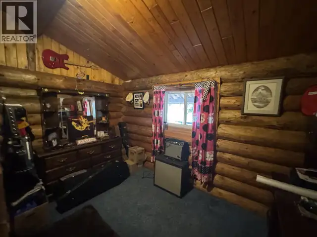 6265 HORSE LAKE ROAD Horse Lake, British Columbia in Houses for Sale in 100 Mile House - Image 9