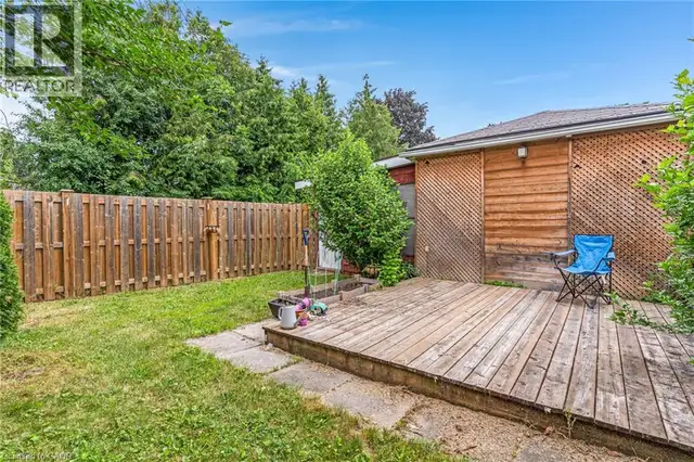 805 ROCKWAY Drive Kitchener, Ontario in Houses for Sale in Kitchener / Waterloo - Image 24