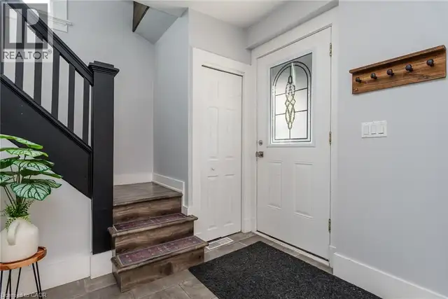 40 WOODLAND Avenue Kitchener, Ontario in Houses for Sale in Kitchener / Waterloo - Image 6