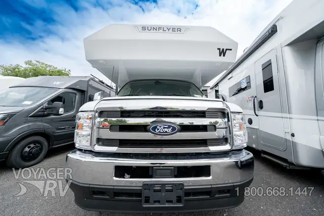 2027 Winnebago Sunflyer 22RS in Travel Trailers & Campers in Kelowna - Image 53