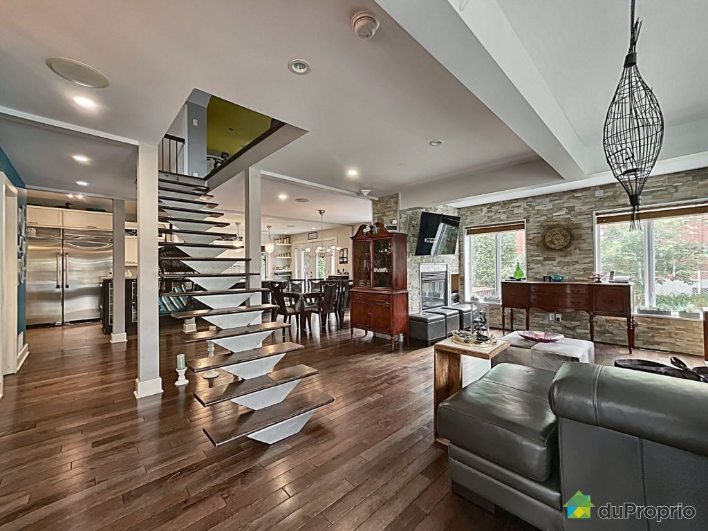 27e avenue — photo 1