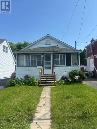 AFFORDABLY TWO BEDROOM BUNGALOW in downtown Cornwall easy walking distance to shopping, and buses. E...