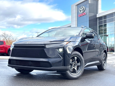 Electric Vehicle, Heated Seats, Heated Steering Wheel, Power Liftgate, Blind Spot Detection, Apple C...