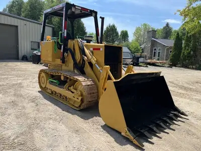 Year: 2001 Make: John Deere Model: 455 G Engine: JD Hours: 1790 hours Other: very good undercarriage...