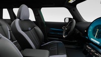 MINI Laval vous présente la puissante et pratique *MINI Cooper S 5 portes 2026*. Grâce ? sa disposit... (image 8)