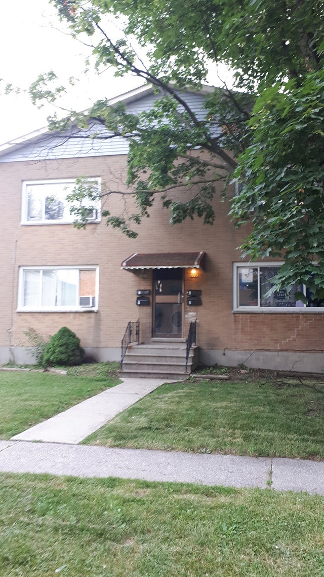 Two Bedroom MAIN FLOOR Apartment Long Term Rentals Sarnia Kijiji