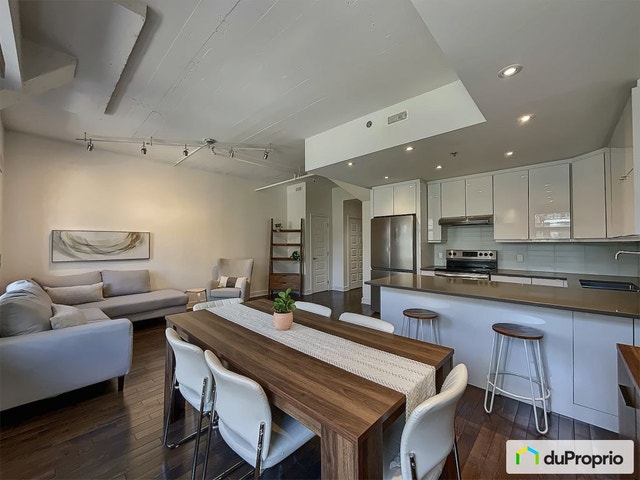 $550,000 - Condominium in Villeray / St-Michel / Parc-Extension — photo 1