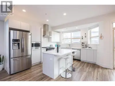 13724 232 ST Maple Ridge, British Columbia