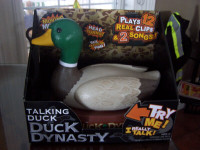 Duck Dynasty Desktop Wacky Talking Duck in box new