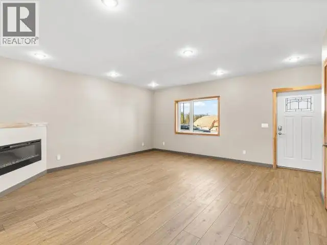 11 ALERT AVENUE Whitehorse, Yukon in Houses for Sale in Whitehorse - Image 7