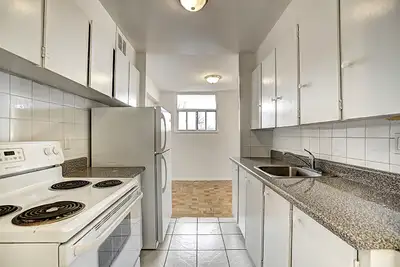 Brampton 2 Bedrooms Apartment for Rent - 186 Church Street, East, View more