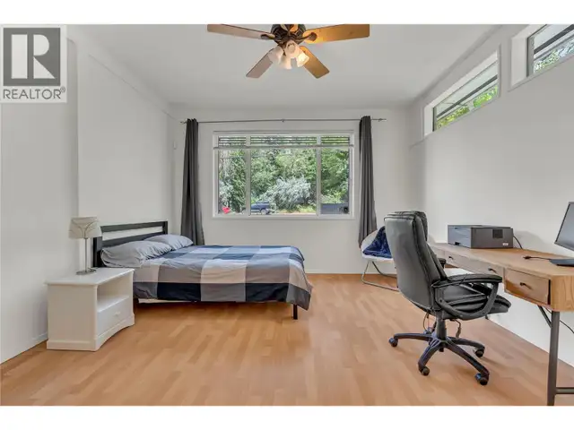 4589 Lakeside Road Penticton, British Columbia in Houses for Sale in Penticton - Image 17