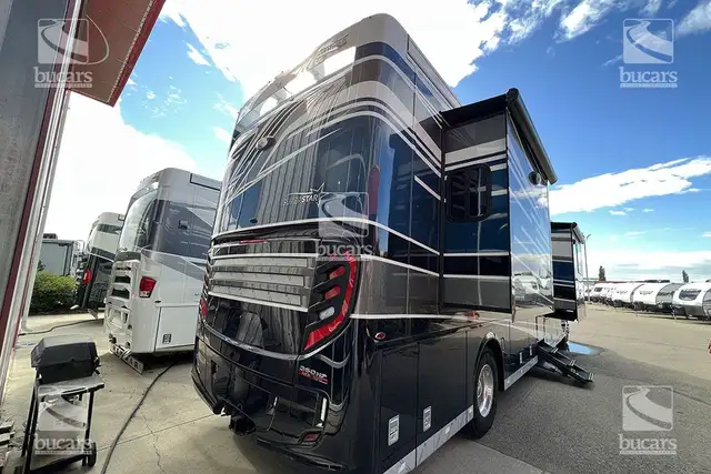 2023 NEWMAR SUPERSTAR 4061 in RVs & Motorhomes in Calgary - Image 7