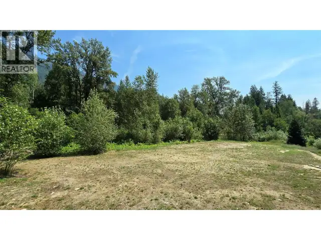6 Highway Lot# B Crescent Valley, British Columbia in Land for Sale in Nelson - Image 25