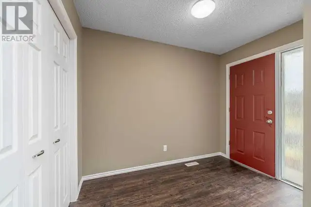 79 Whitworth Way NE Calgary, Alberta62864759197825121