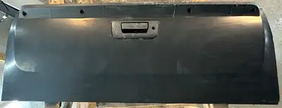 Fits 2007-2014 Sierra/Silverado - Black Please call us 1-800-808-4349 or visit our website to view m...