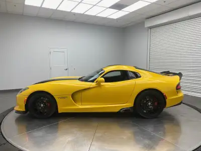 Ultra-Rare Final Generation Viper GTS – 1 of Just 31 in Race Yellow w/Black Stripes! 2014 Dodge SRT...