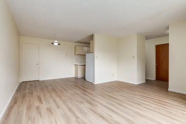 Enjoy the on-site playground and outside green spaces | Perfect  in Long Term Rentals in Edmonton - Image 8