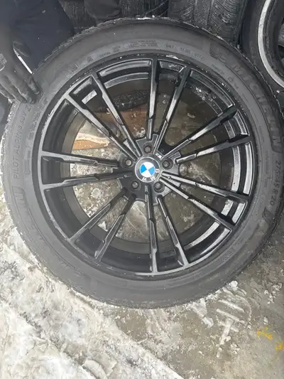 Boooo email ,,,,,, if u see the ad rims still for sale 4 bmw X5 rims 275/45/20 MICHELIN alpin WINTER...