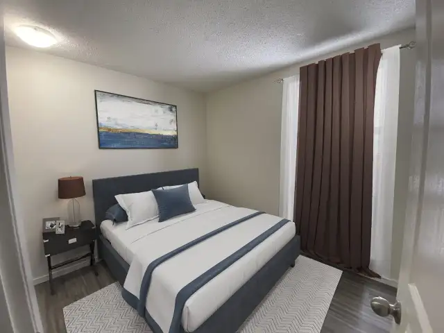 Rare 3 Bedroom! Waterfront Living w/ River Views (Rental Offer) in Long Term Rentals in Fort McMurray - Image 7