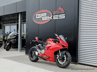 No money down.Credit approved in minutes* OACJust...CLICK HERE 2024 Ducati Panigale V2 RedSporty and...