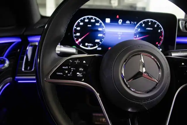 2025 Mercedes-Benz S-Class S 580 4MATIC Sedan in Cars & Trucks in Edmonton - Image 18