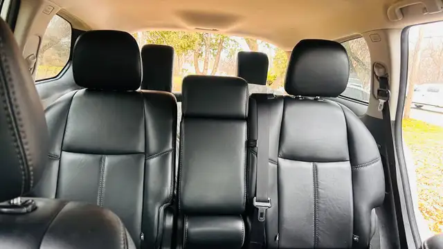 2016 Nissan Pathfinder S in Cars & Trucks in Oakville / Halton Region - Image 12
