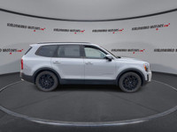 Sunroof, Power Passenger Seat, Power Driver's Seat, Leather Seats, Lane Departure, Hitch Receiver, H... (image 1)