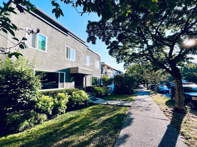 Live in the Heart of Kitsilano Located in the heart of Kitsilano, this fully renovated building offe...