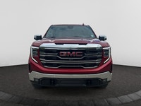 Welcome to Capital GMC! Looking for more luxury in the All New GMC Sierra? This 4WD Red Sierra SLT i... (image 7)