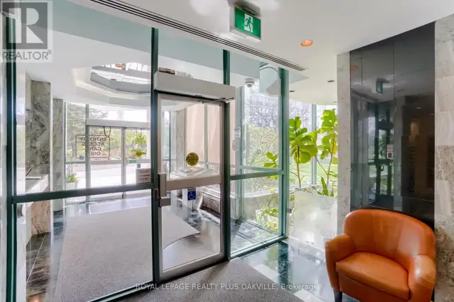910 - 4470 TUCANA COURT Mississauga (Hurontario), Ontario in Condos for Sale in Mississauga / Peel Region - Image 4