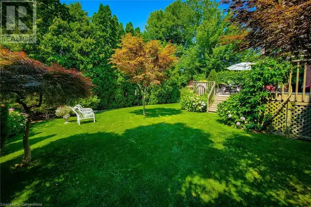 16 BROCK Street Niagara-on-the-Lake, Ontario in Houses for Sale in St. Catharines - Image 7