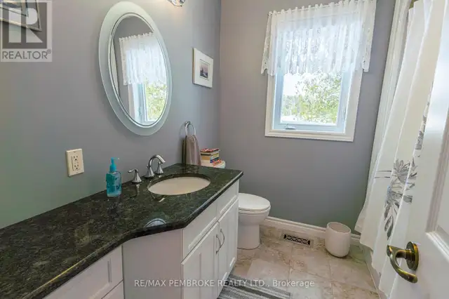 115 ISLAND VIEW DRIVE North Algona Wilberforce, Ontario in Houses for Sale in Pembroke - Image 16