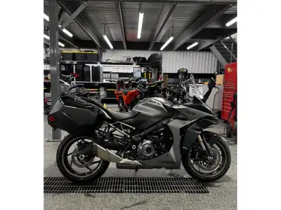 2025 Suzuki GSX-S1000G Suzuki GSX-S1000G 2025 poigné chauffante moto impeccable Les photos peuvent ê...