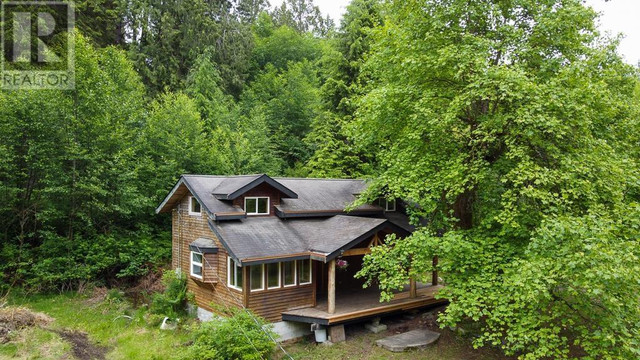 722 WEST BAY ROAD Gambier Island, British Columbia in Houses for Sale in Sunshine Coast - Image 3