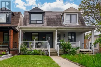 UPPER - 17 HUGO AVENUE Toronto (Dovercourt-Wallace Emerson-Junct