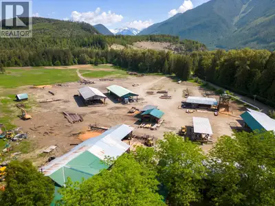 Incredible business and homestead opportunity! Discover the perfect blend of work and relaxation at...