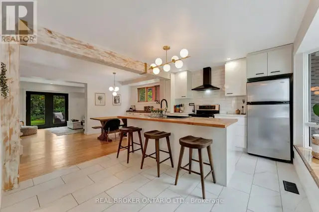 B - 6 ASHBURN DRIVE Ottawa, Ontario62864757226498123