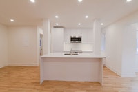 Renovated Akelius two bedroom apartment for rent. Located near Decelles Ave in the Cote-des-Neiges n... (image 3)
