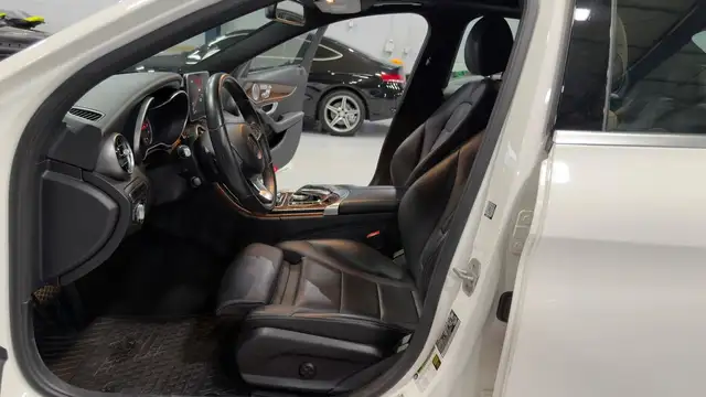 2015 Mercedes-Benz C-Class C300, Accident Free, Amg Pkg, Sunroof in Cars & Trucks in Oakville / Halton Region - Image 9