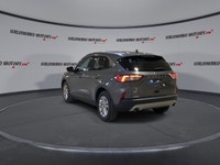 // ACCIDENT FREE!! // Meet the 2022 Ford Escape SE FWD, a smart, practical SUV that fits life in Cay... (image 5)