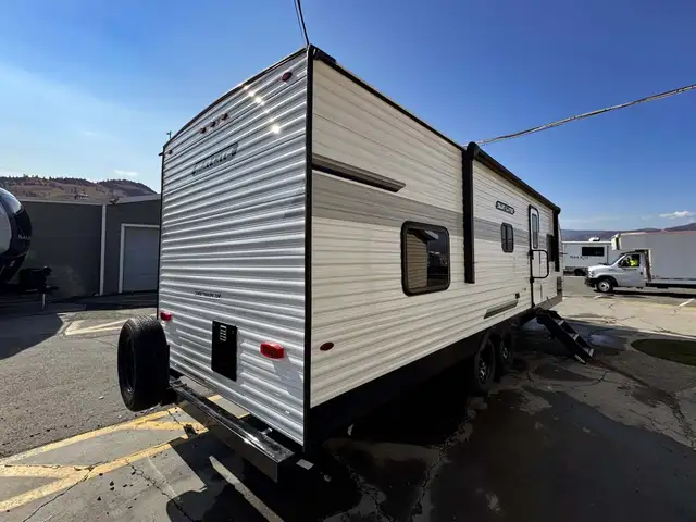 2026 ,Sun Lite,Sunset Park RV 25DB LTD in Travel Trailers & Campers in Kamloops - Image 4