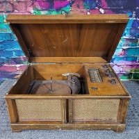 Planet HiFi - Olds, Alberta - Vintage record player restoration Calgary Alberta Preview