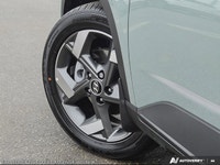 This Hyundai Venue has a trusty Regular Unleaded I-4 1.6 L/98 engine powering this Variable transmis... (image 5)